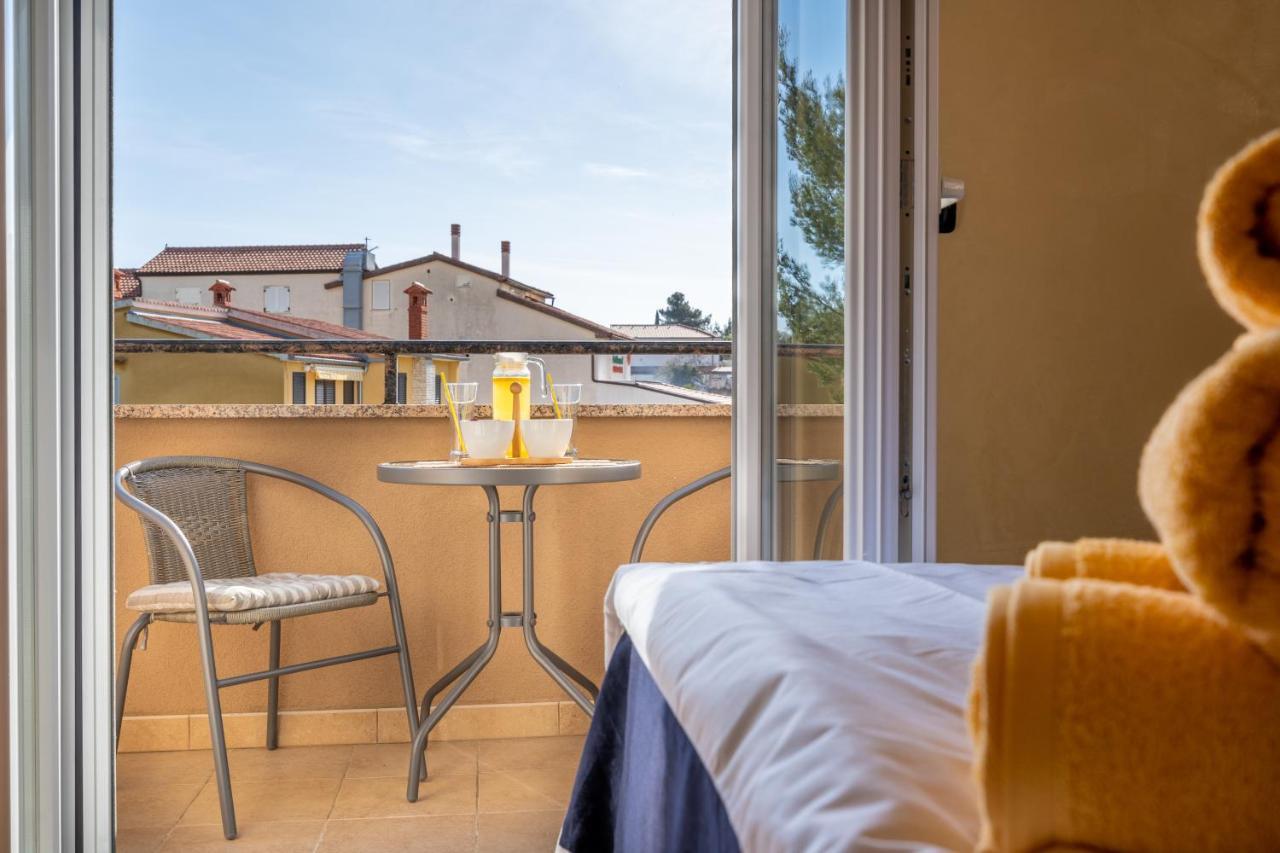 Penthouse Gea Appartement Premantura Buitenkant foto