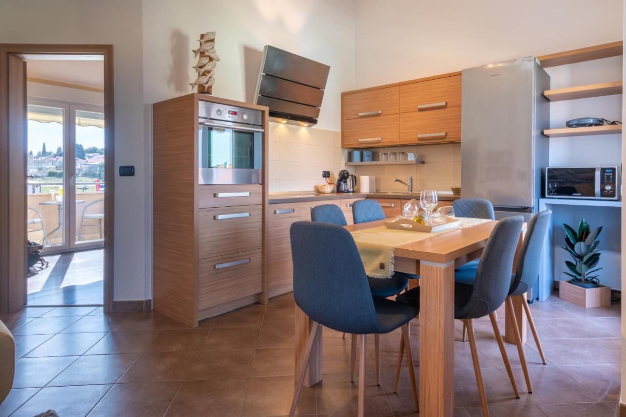 Penthouse Gea Appartement Premantura Buitenkant foto