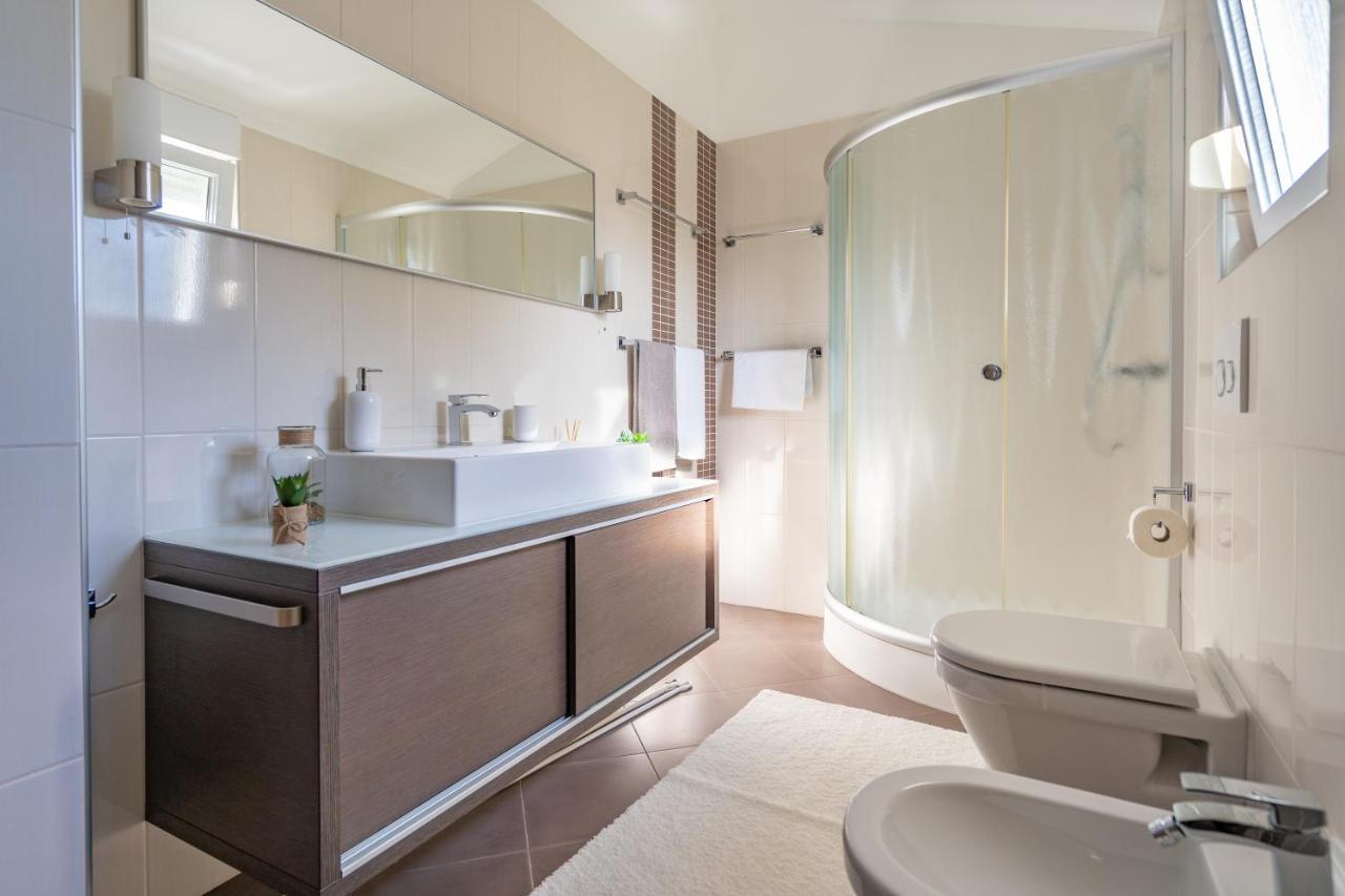 Penthouse Gea Appartement Premantura Buitenkant foto