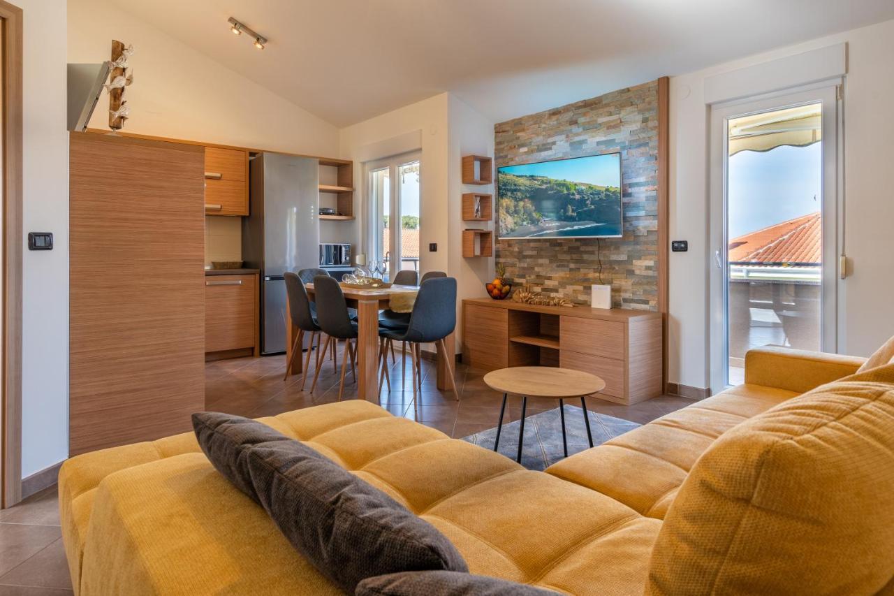 Penthouse Gea Appartement Premantura Buitenkant foto