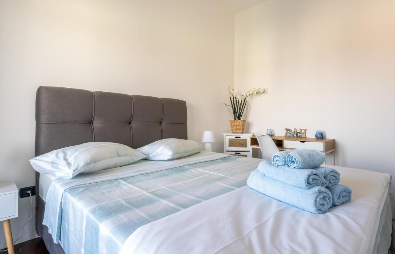 Penthouse Gea Appartement Premantura Buitenkant foto