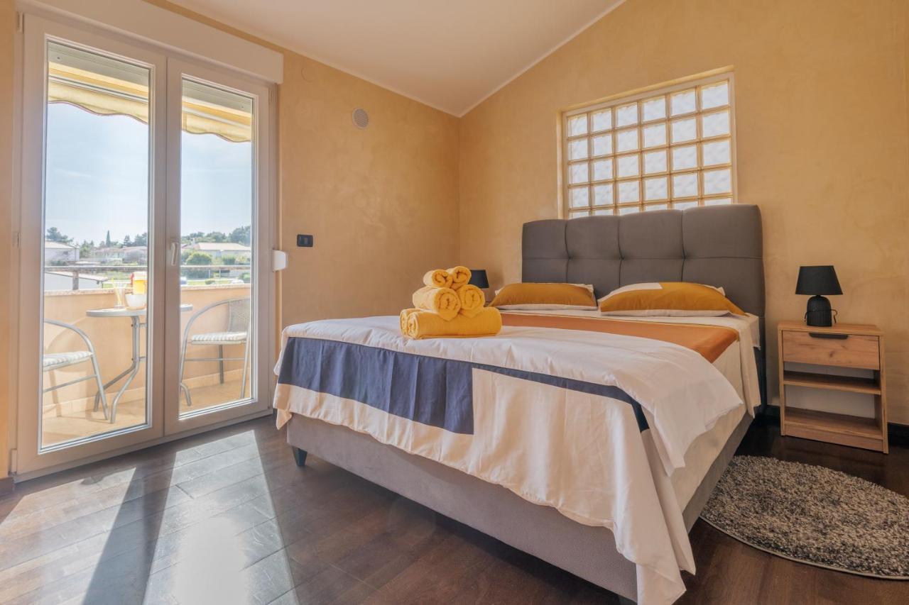Penthouse Gea Appartement Premantura Buitenkant foto